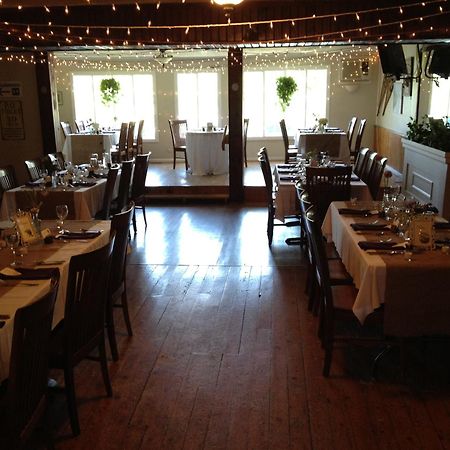 The Cove Inn Westport Экстерьер фото